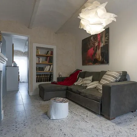 La De Seraphin Bed & Breakfast